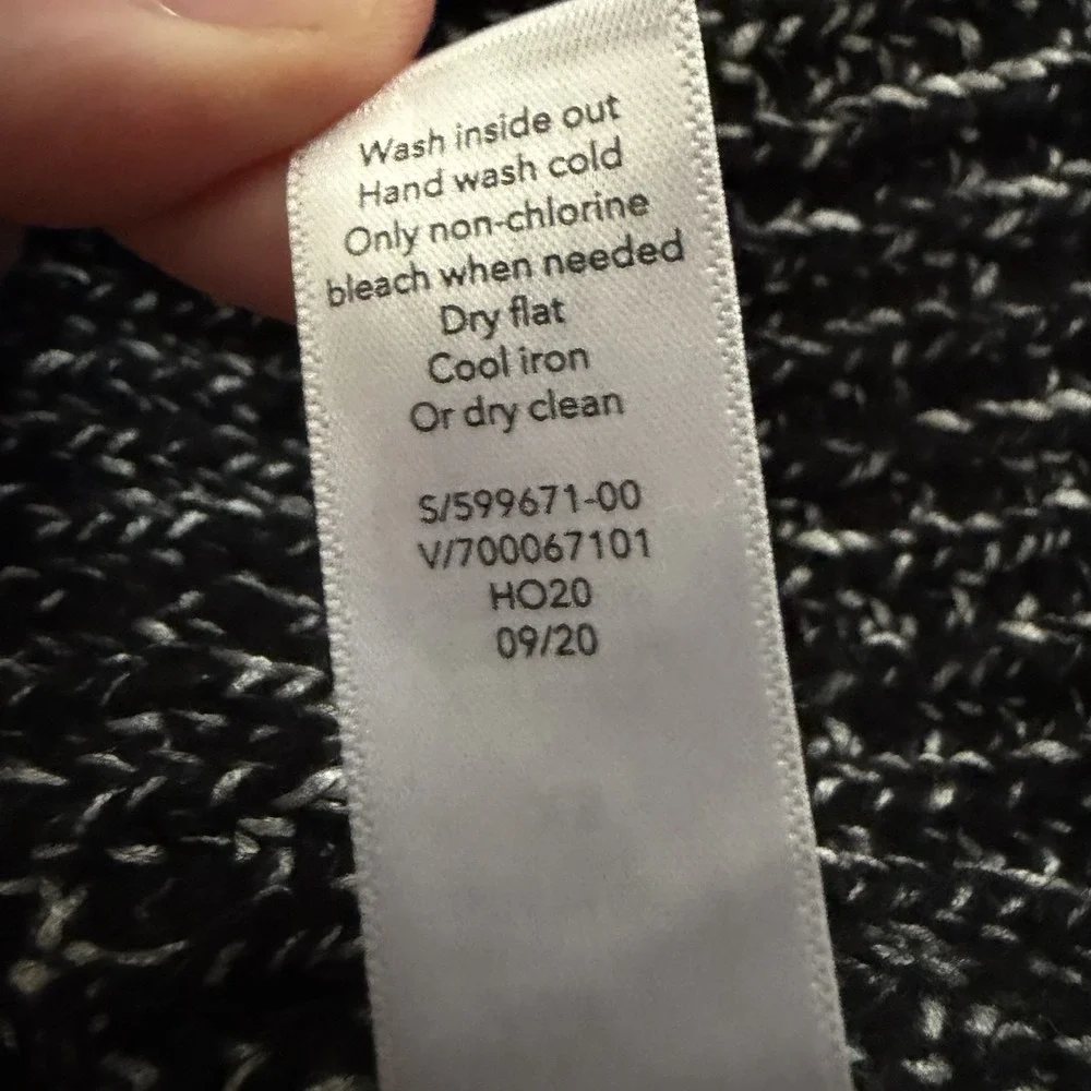 Athleta Sierra Crew Sweater XS Black Gray Wool Blend Swing A-Line